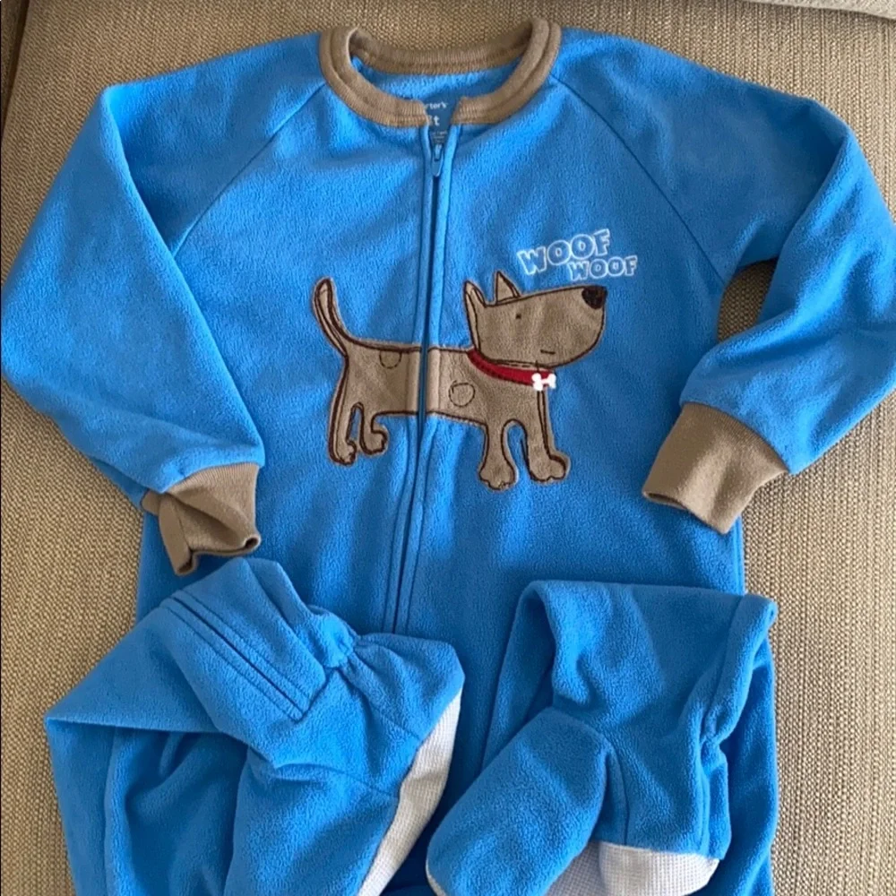 Carter’s boys fleece footed pajamas.  Size 3T.
